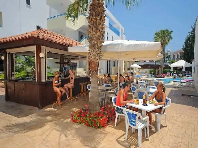 Petrosana Hotel Apartments Ayia Napa 3*,