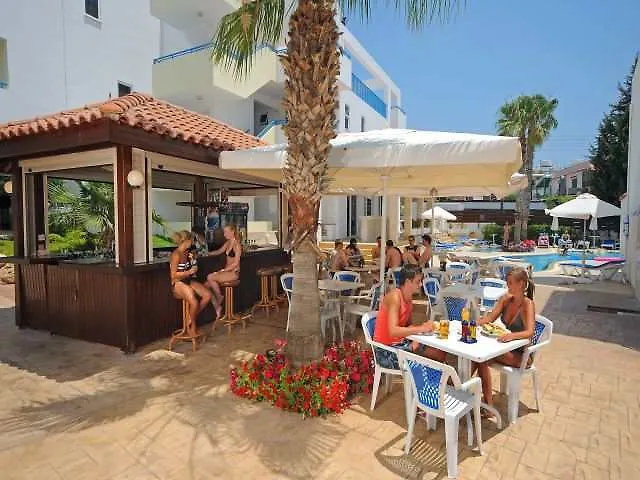 Petrosana Hotel Apartments Ayia Napa 3*,