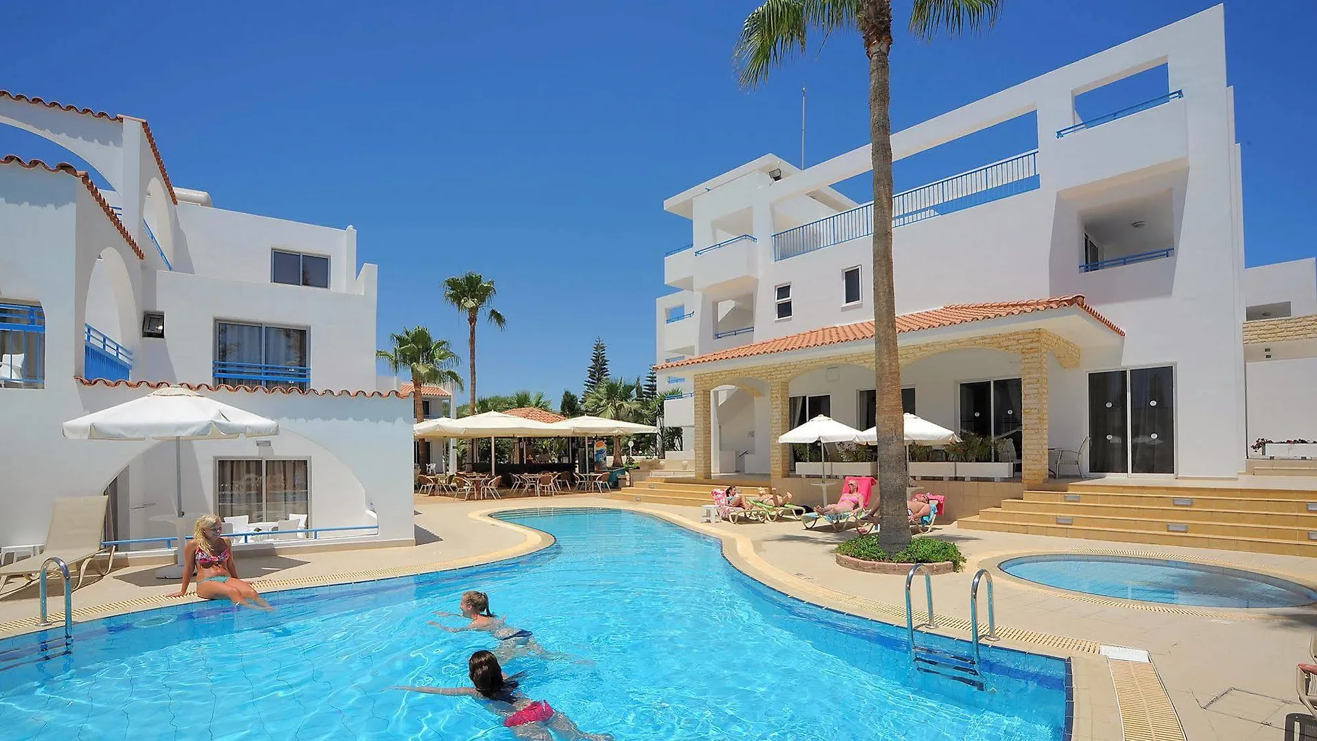 Petrosana Hotel Apartments Ayia Napa